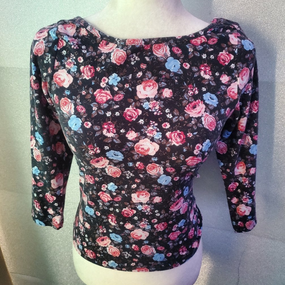 Floral top